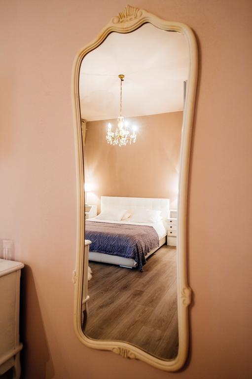 Golden Bridge Apartment With Private Parking Zadar Room photo
